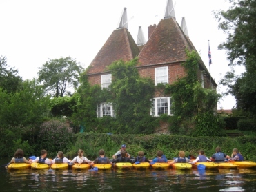 Kayaking courses for schools